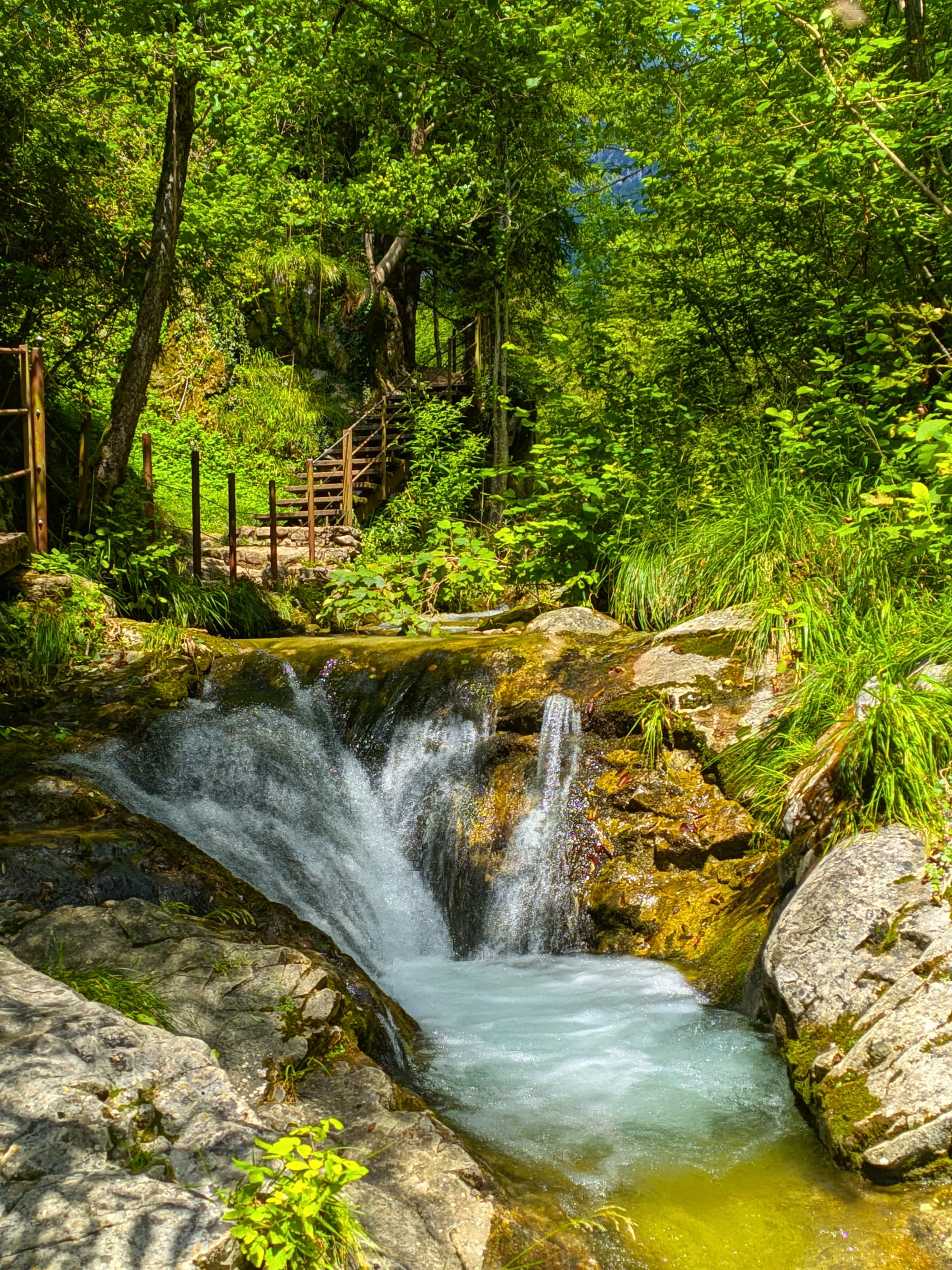 Italy – A Summer Escape, Mountain Views & a Waterfall Detour